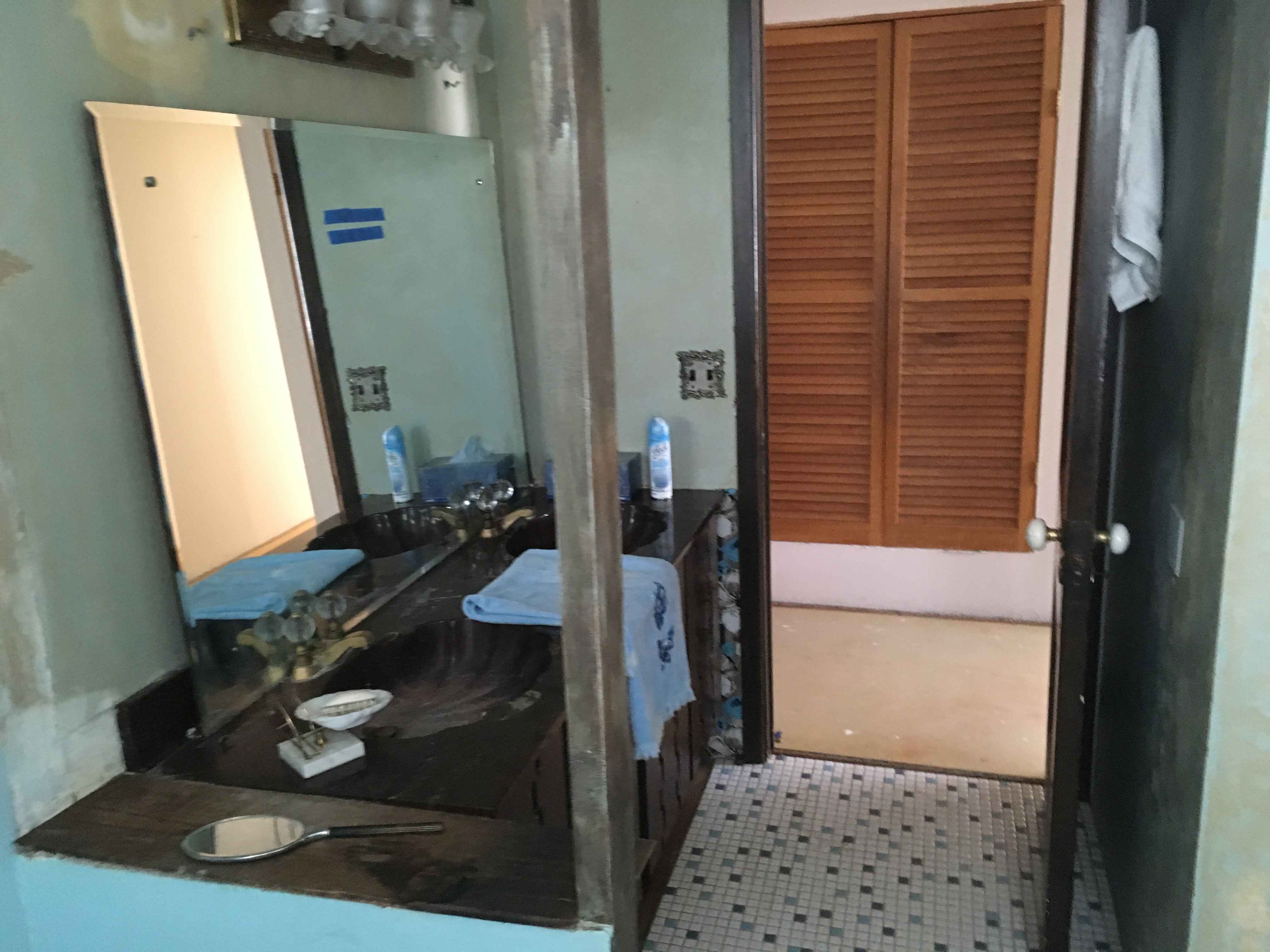 Foundation Repair Flip Bathroom Before