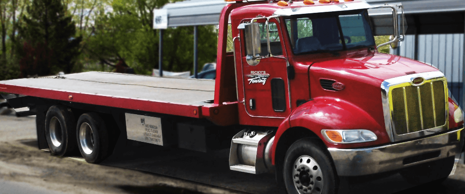 Rickey's 24 Hour Tow Truck in San Antonio | Rickey's 24 Hour Tow Truck